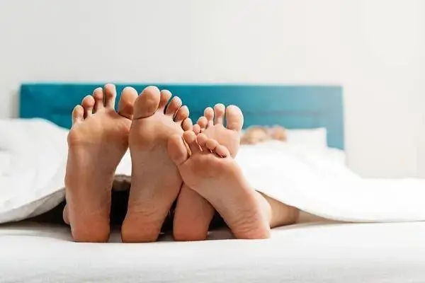 裸睡对性生活有什么好处？